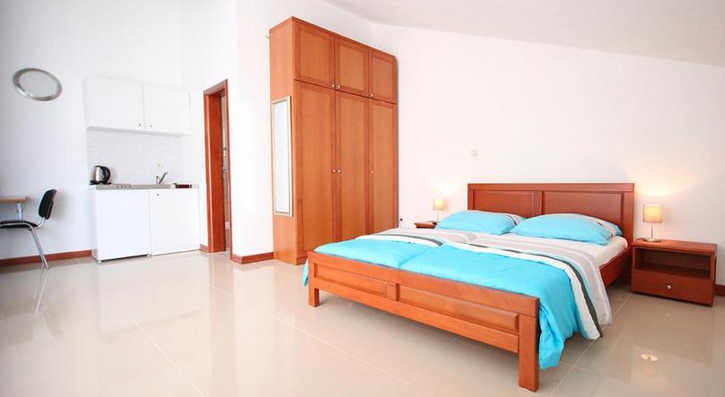 Apartments Toni 2000 Podstrana Bagian luar foto