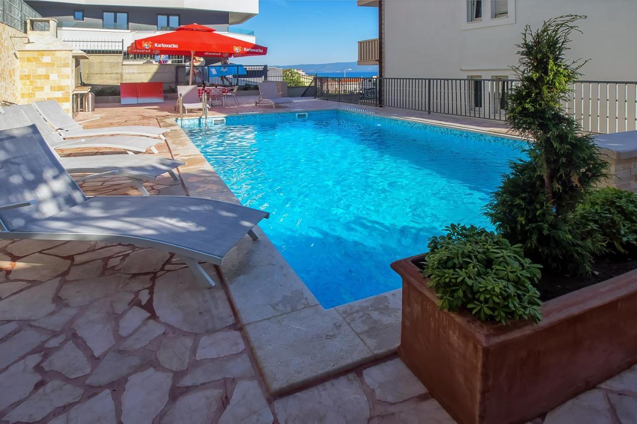 Apartments Toni 2000 Podstrana Bagian luar foto